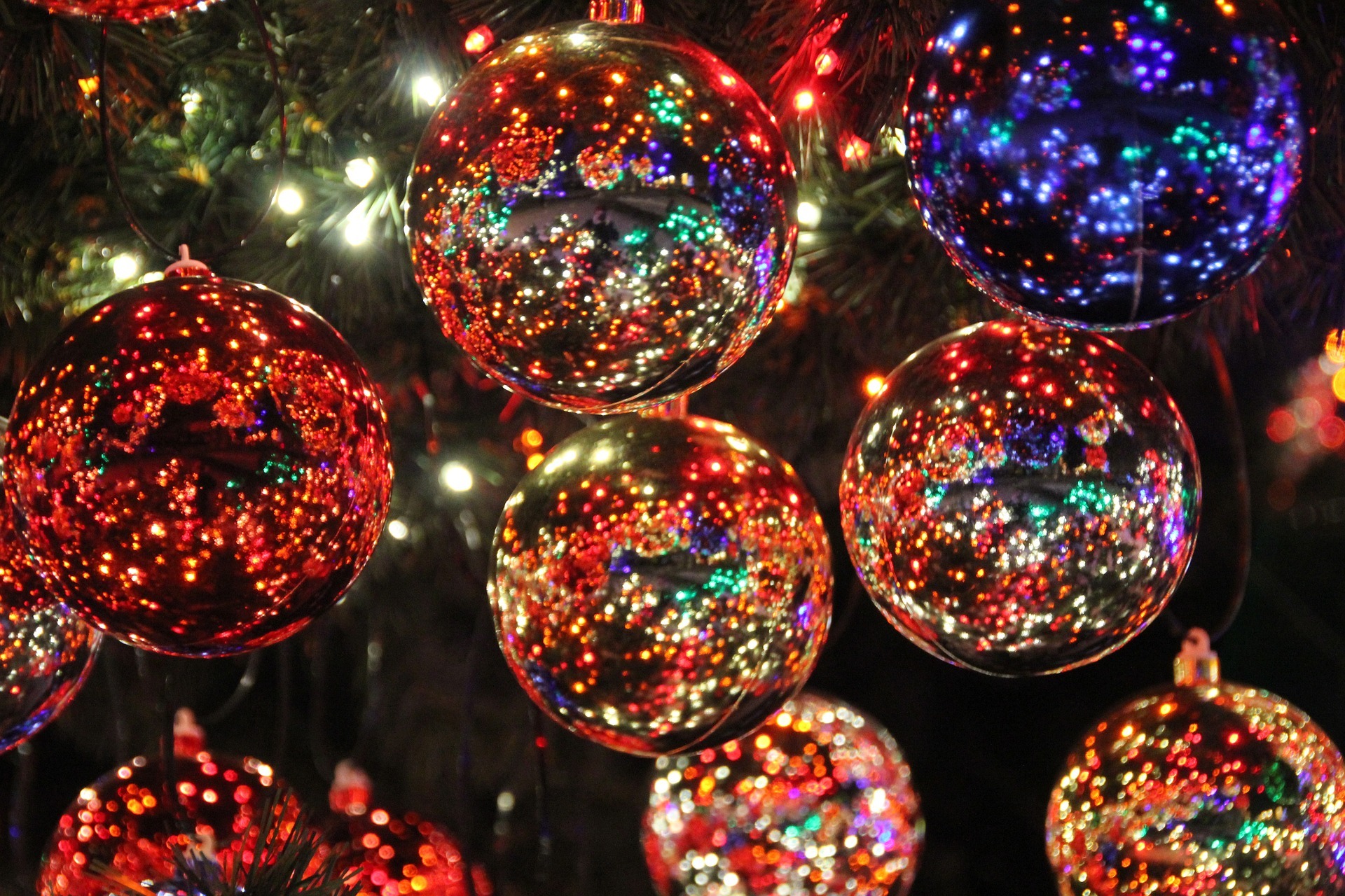 Scopri di più sull'articolo Concorso “Illuminiamo il Natale” 2016