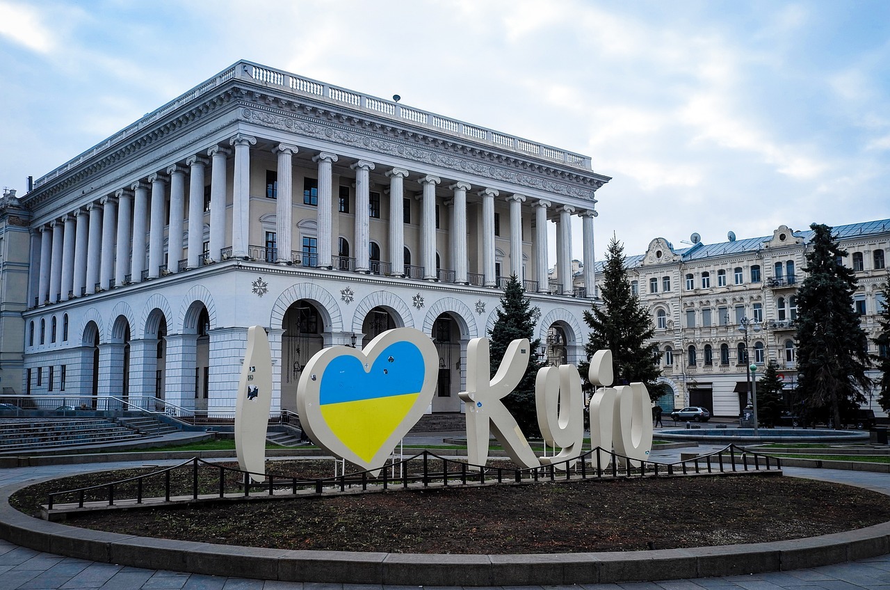 Al momento stai visualizzando Il 22 marzo 2022 fiaccolata di 3km per l’Ucraina