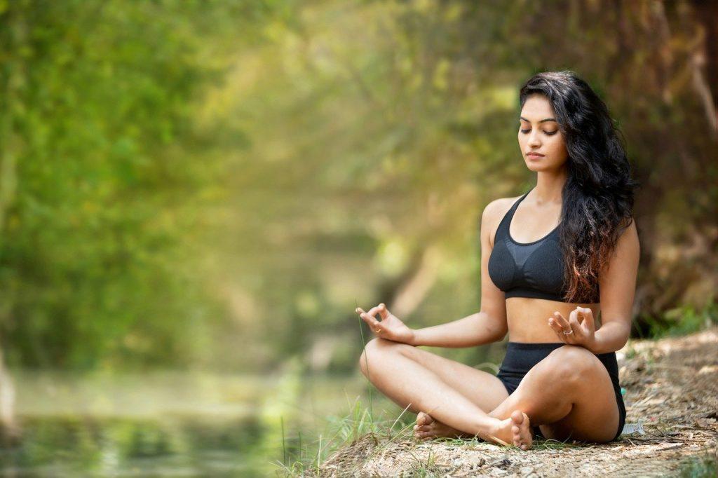 Al momento stai visualizzando Il 1 luglio 2022 yoga al tramonto alla Cascata