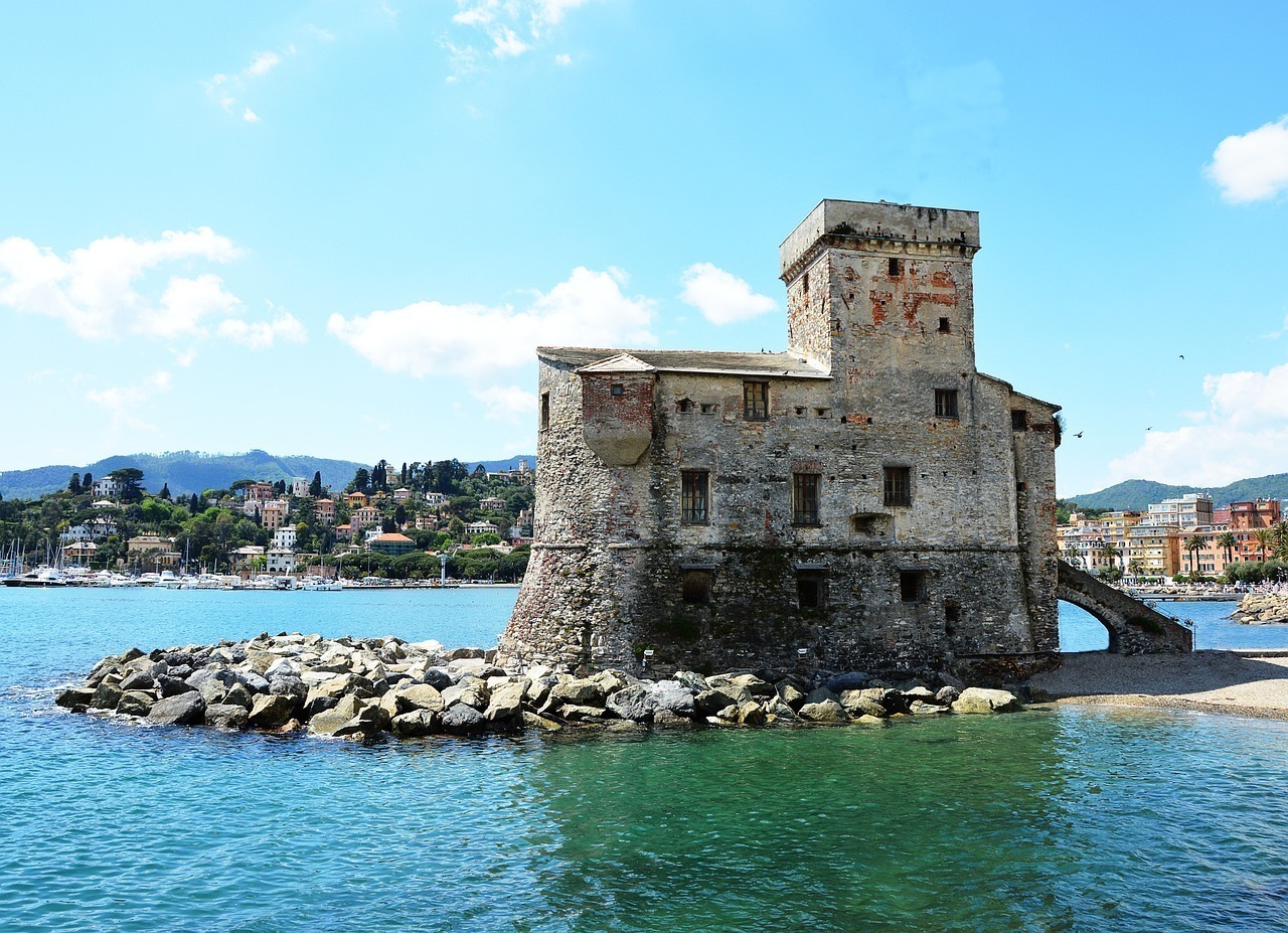 Scopri di più sull'articolo Dal 7 al 9 ottobre 2022 escursione a Camogli